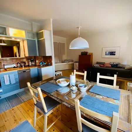 Studio Apartment, View Over The Roofs For The Sunrise Helsinki Exterior foto